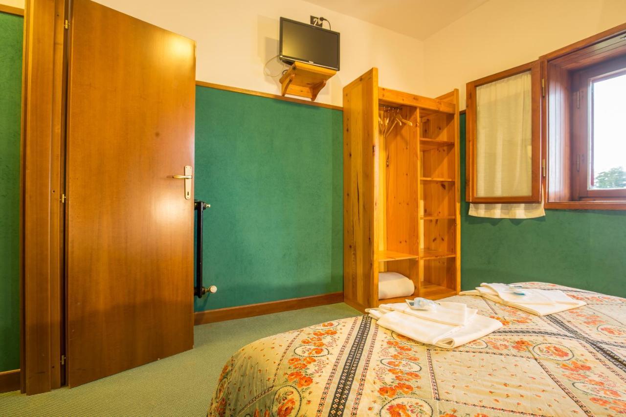 Hotel La Piccola Baita テルミニッロ エクステリア 写真